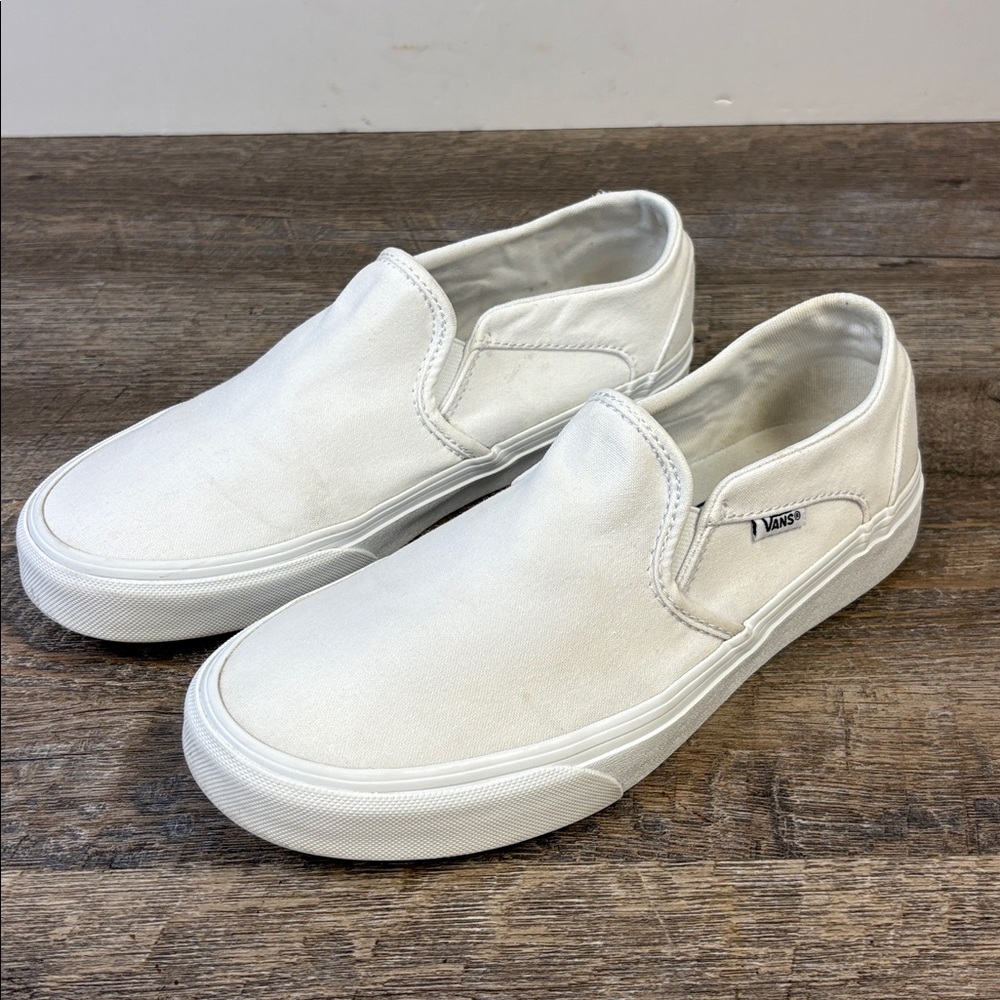 Vans Classic Slip-On White Canvas Sneakers (Women’s 7.5)